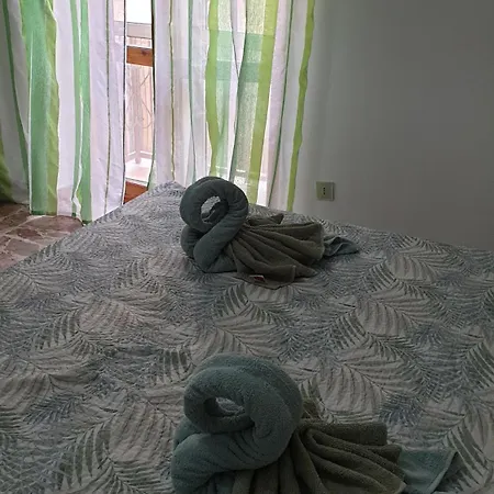 Гостевой дом Bingo 2 *